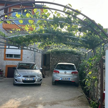 Ildora Qimon Apartment Himare Exterior foto