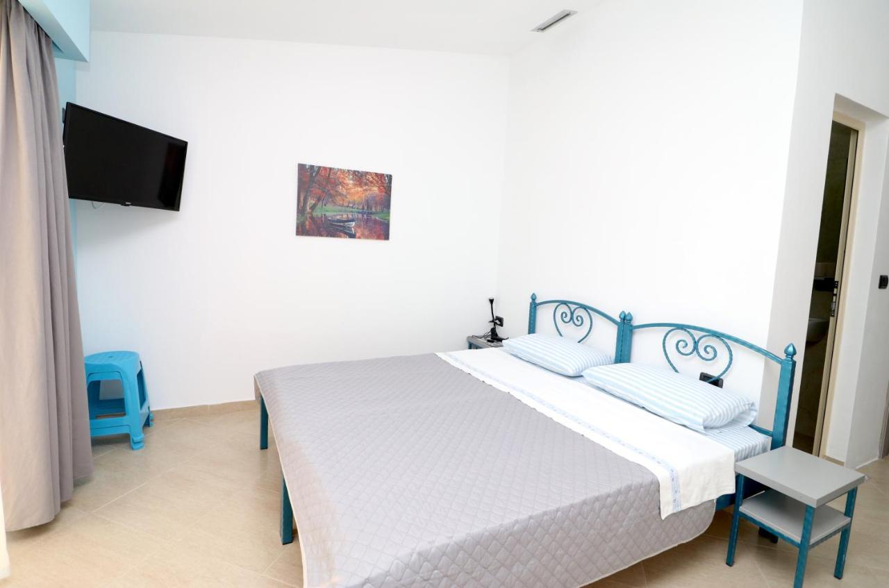 Ildora Qimon Apartment Himare Exterior foto