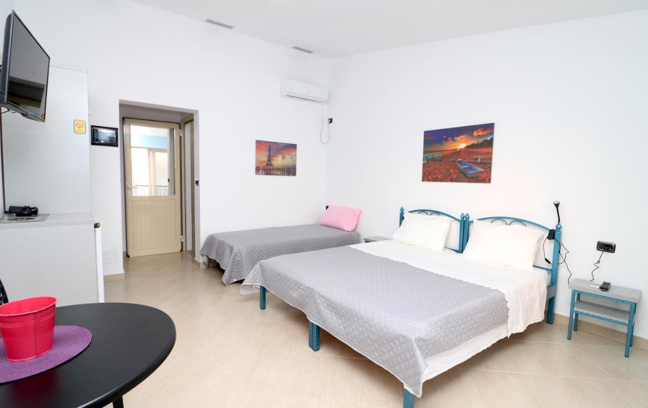 Ildora Qimon Apartment Himare Exterior foto