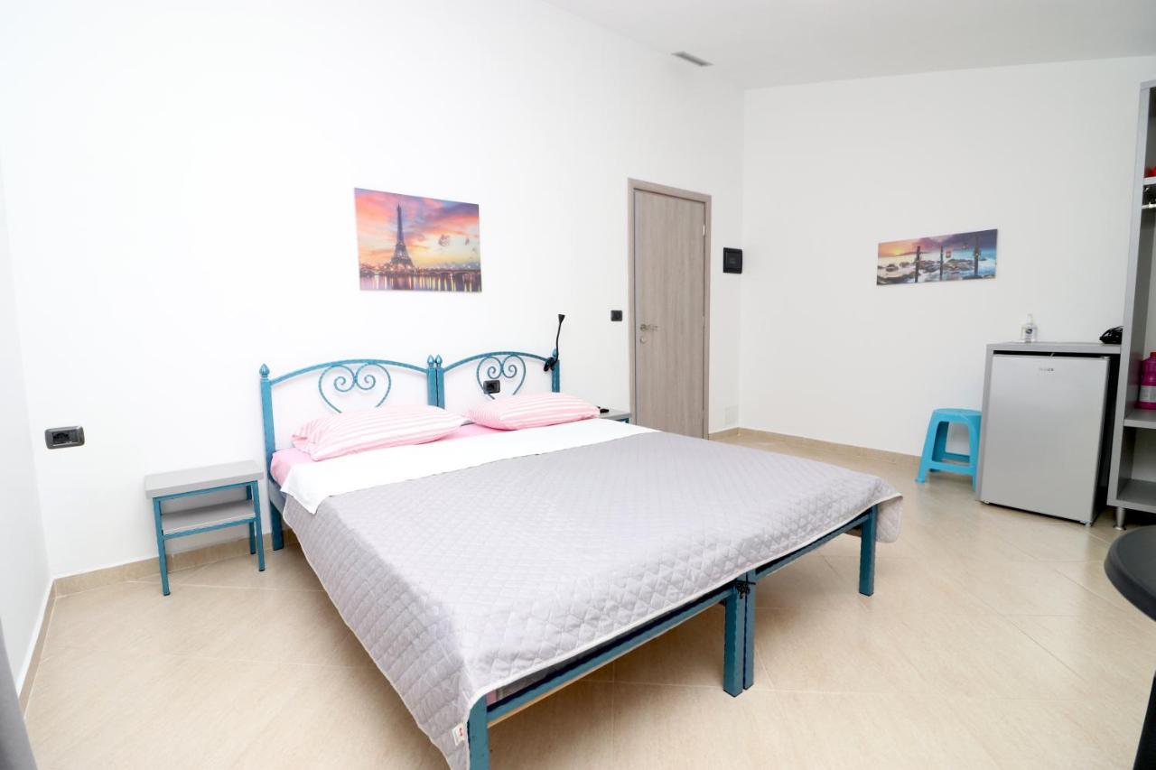 Ildora Qimon Apartment Himare Exterior foto