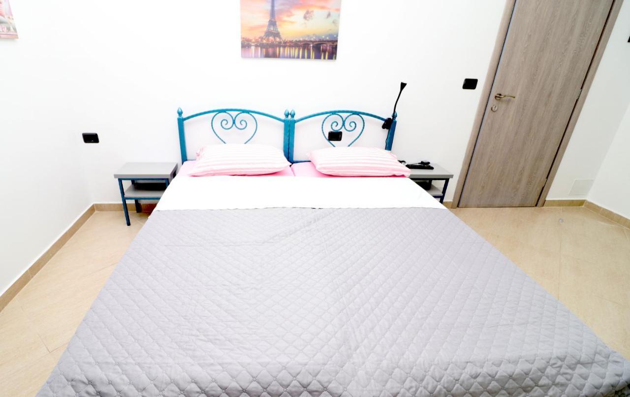 Ildora Qimon Apartment Himare Exterior foto